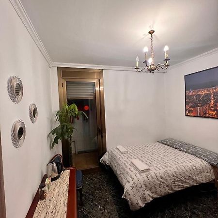 Room Familiar Sants บาร์เซโลนา ภายนอก รูปภาพ